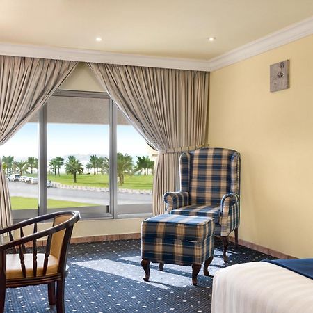 Howard Johnson Dammam Hotel Bagian luar foto